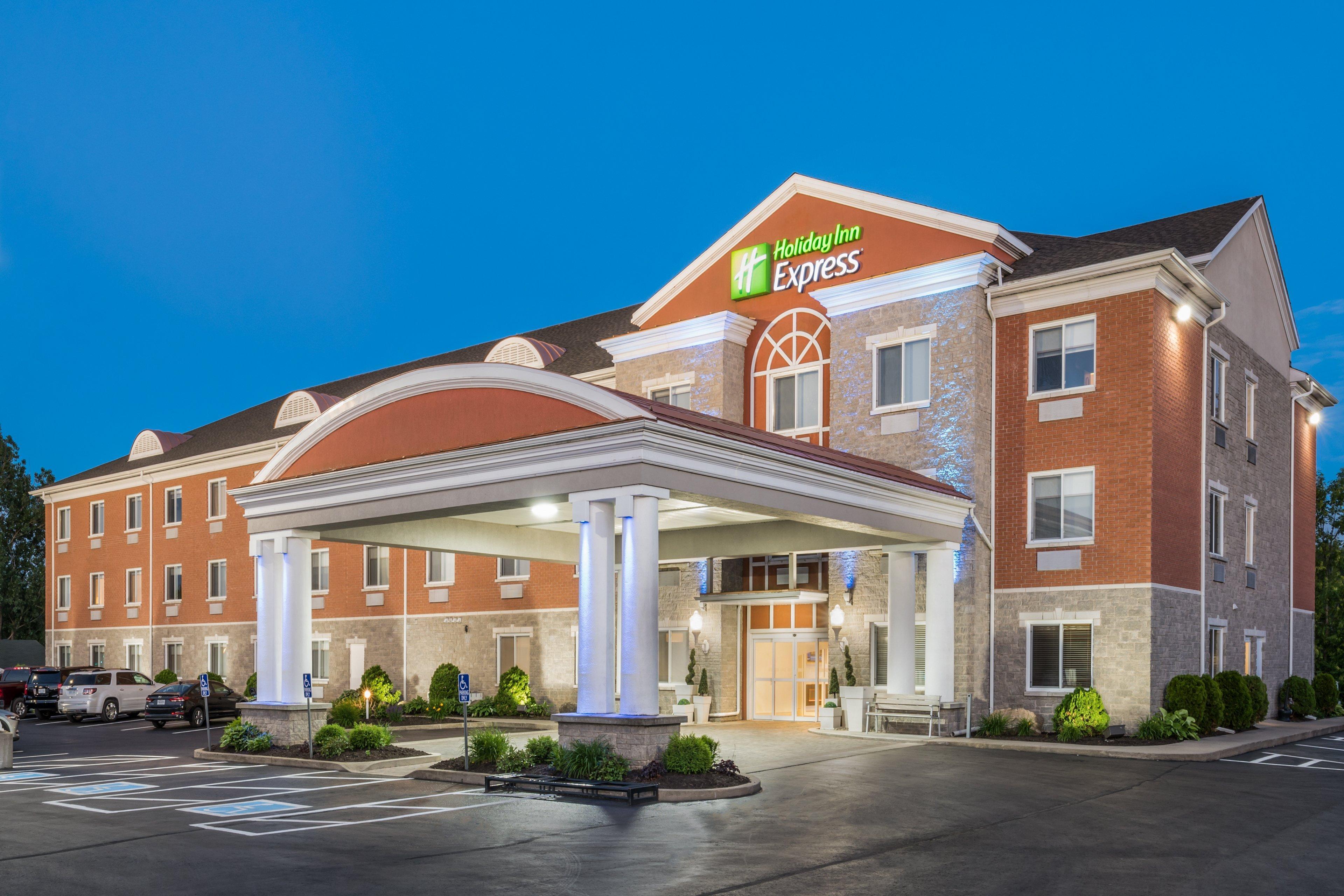 Holiday Inn Express Hotel & Suites 1000 Islands - Gananoque By Ihg Buitenkant foto