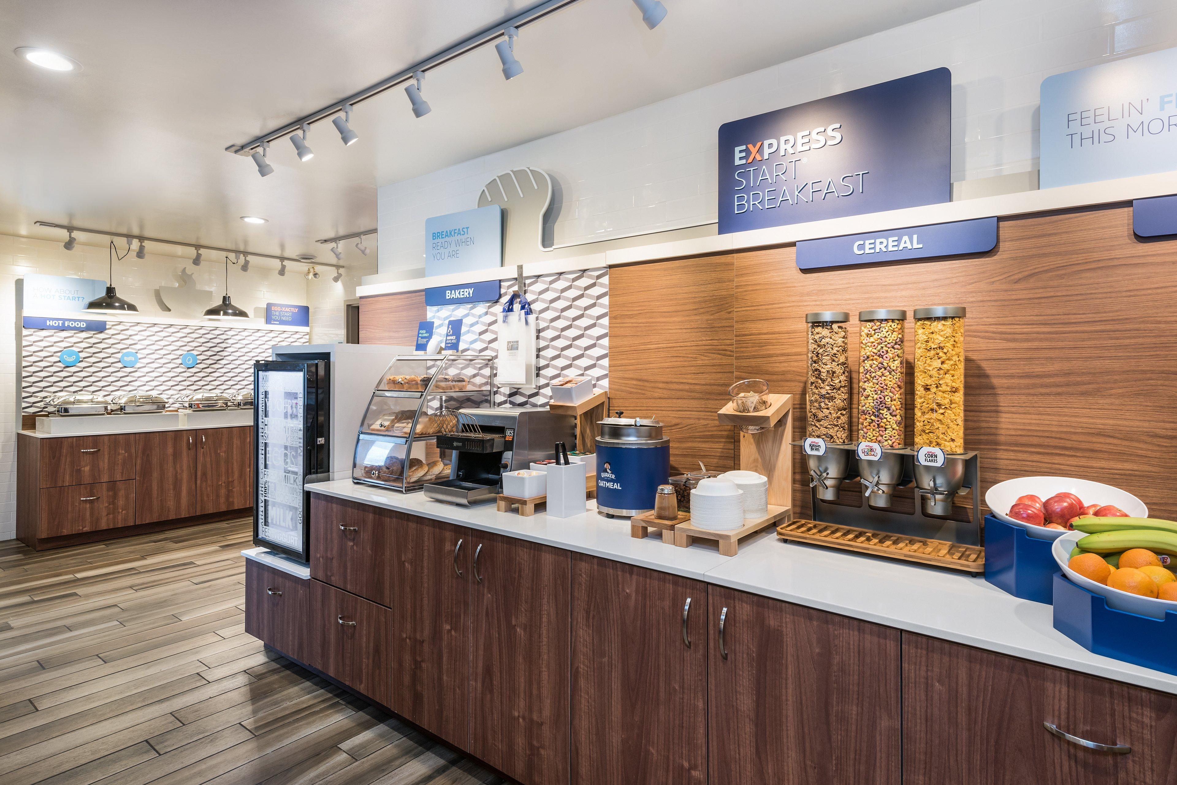 Holiday Inn Express Hotel & Suites 1000 Islands - Gananoque By Ihg Buitenkant foto