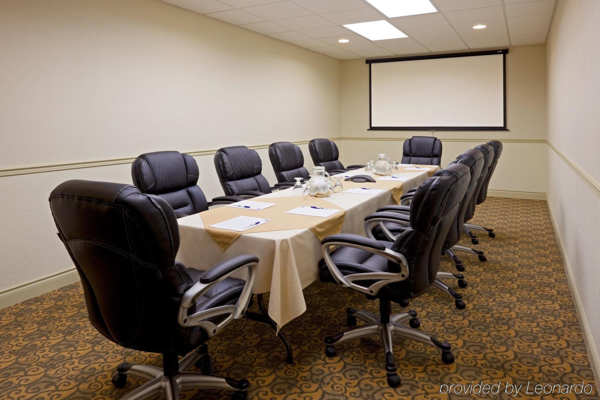Holiday Inn Express Hotel & Suites 1000 Islands - Gananoque By Ihg Faciliteiten foto